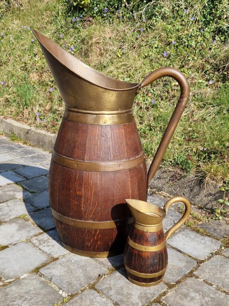 Set van 2 kannen, hout en koper., Antiek en Kunst, Ophalen