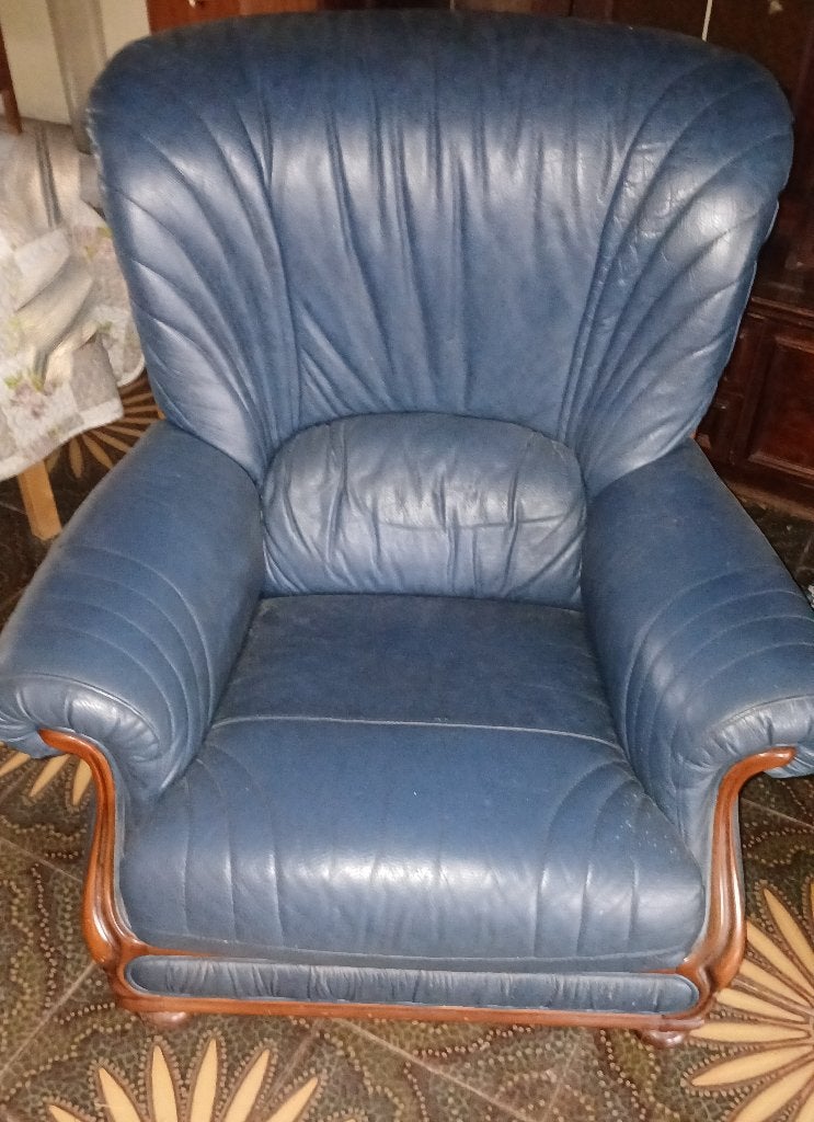 divan et 2 fauteuils cuir bleu ,liege a discuter, Maison & Meubles, Vintage, Enlèvement, Utilisé, Bois