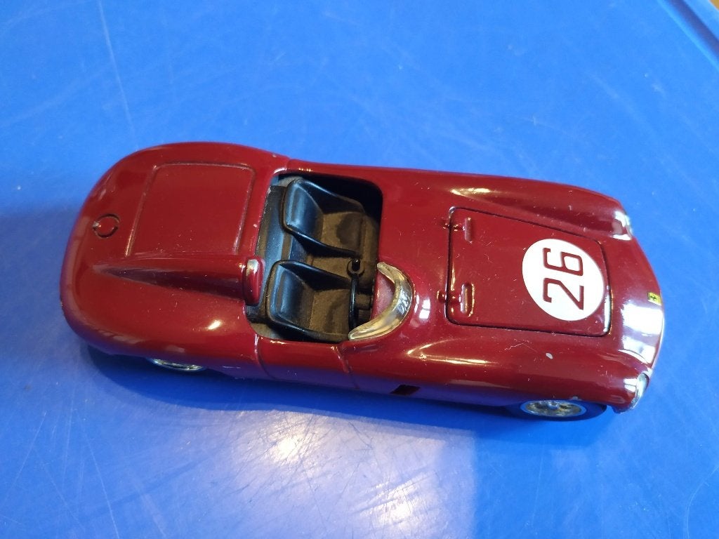ferrari 1955 750 monza schaal 1/36 met veeraandrijving, Ophalen of Verzenden