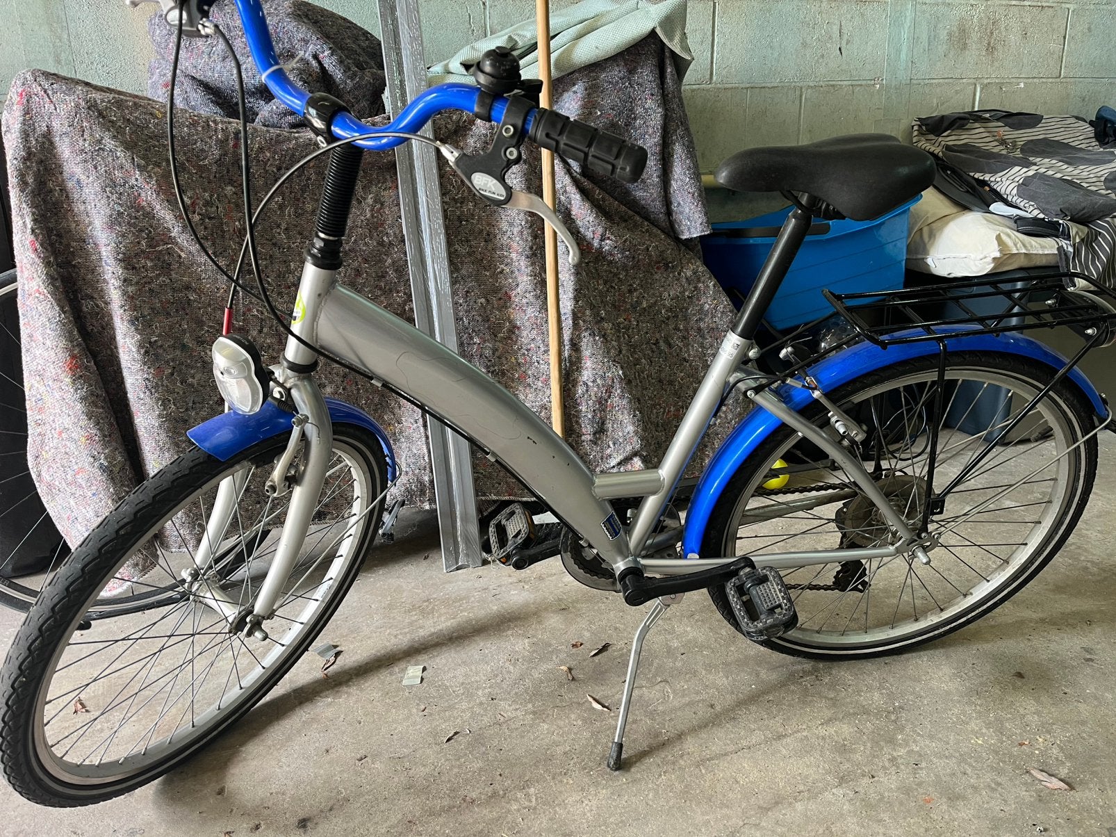 Meisjesfiets, Ophalen