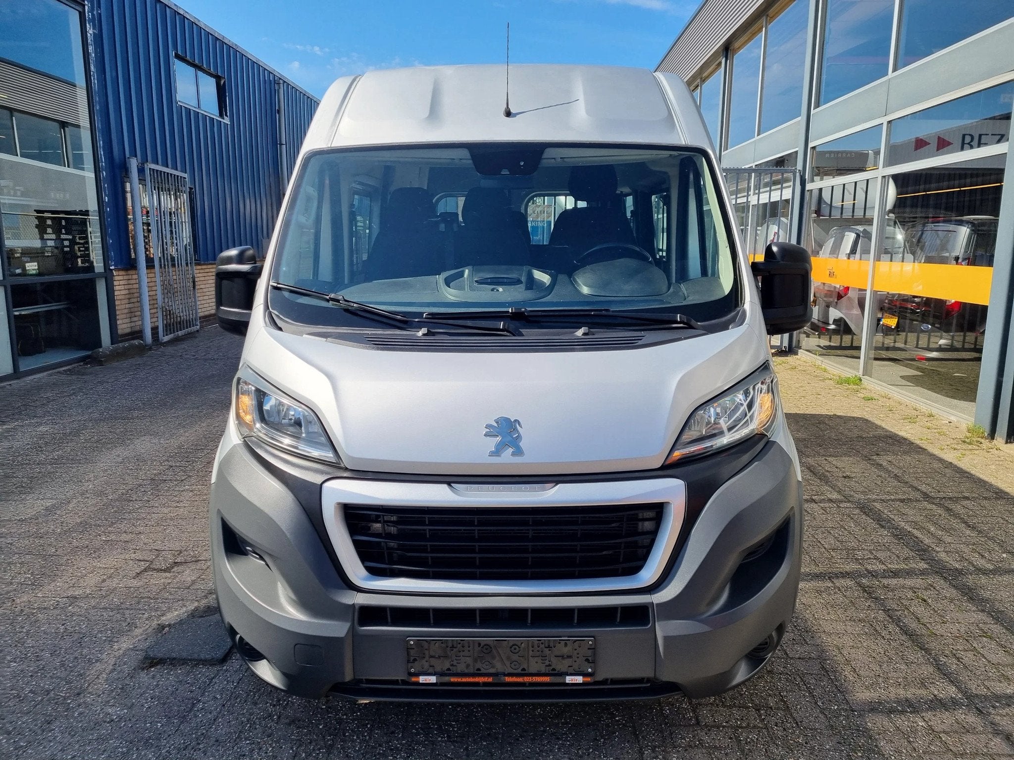 Peugeot Boxer 2.0 HDI L2H2 9 Persoons Euro 6 (bj 2015), Voorwielaandrijving, Gebruikt, Euro 6, 4 cilinders