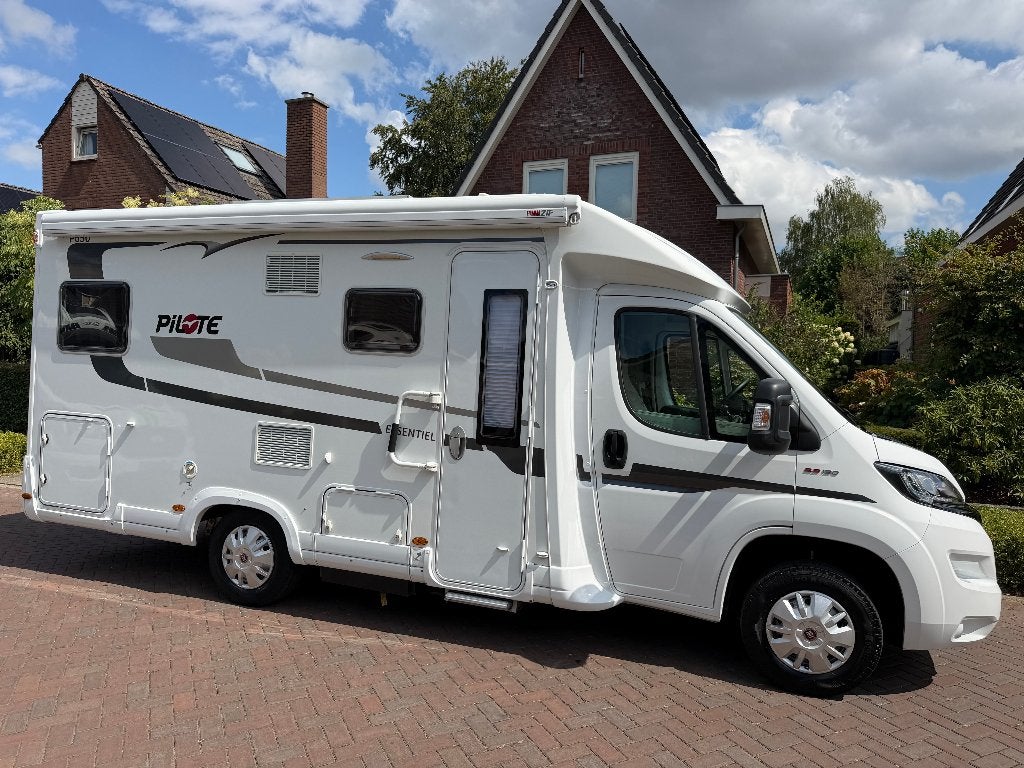 Pilote P650 Enkele Bedden Bj 2019 Euro 2 x Airco Top Staat, Afzuigkap, Luifel, Ringverwarming, Fiat