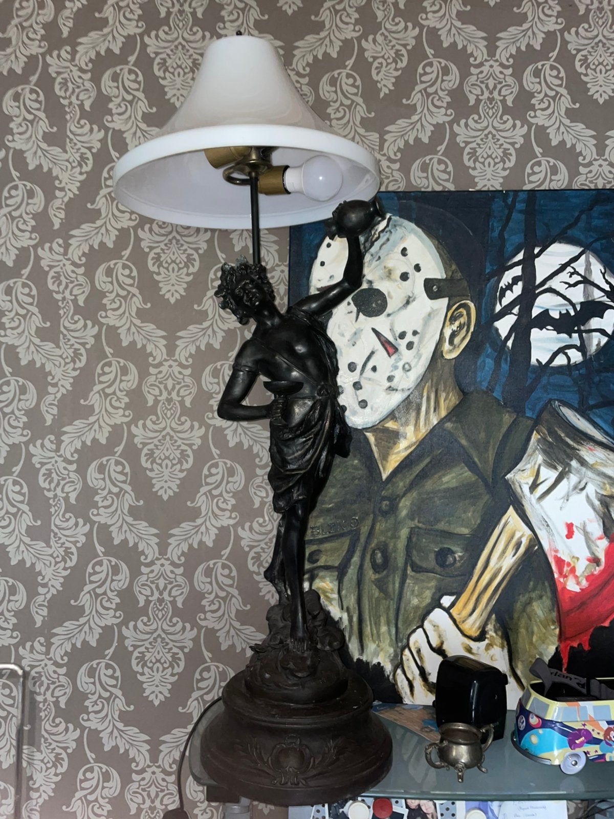 Antieke lamp met bronzen beeld, Enlèvement