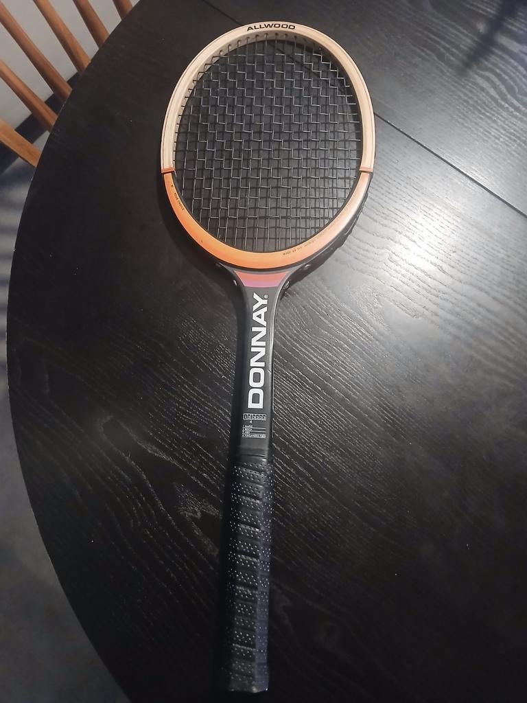 Raquette Donnay Allwood Bjiorn Borg. Tres bon etat. Vintage