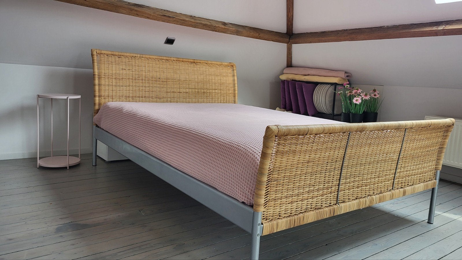 Rieten bedframe met lattenbodem, Enlèvement