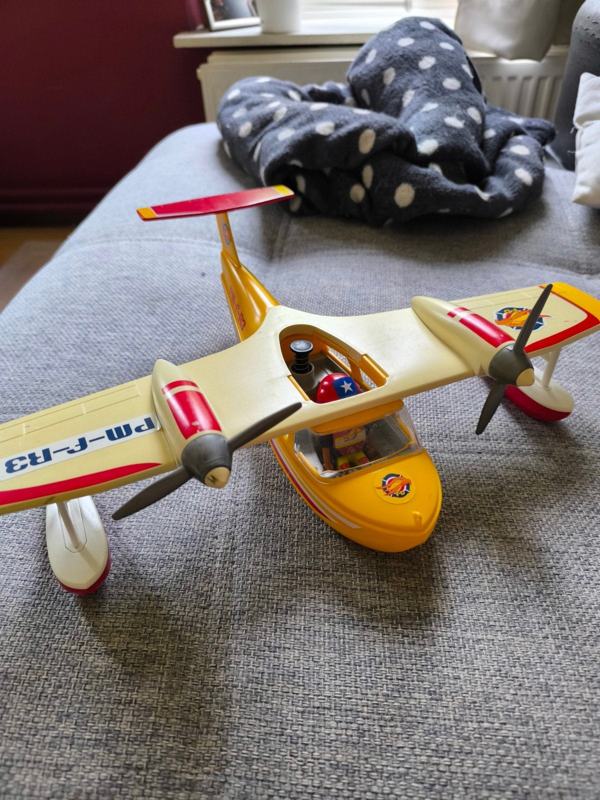 hydravion playmobil, Enlèvement
