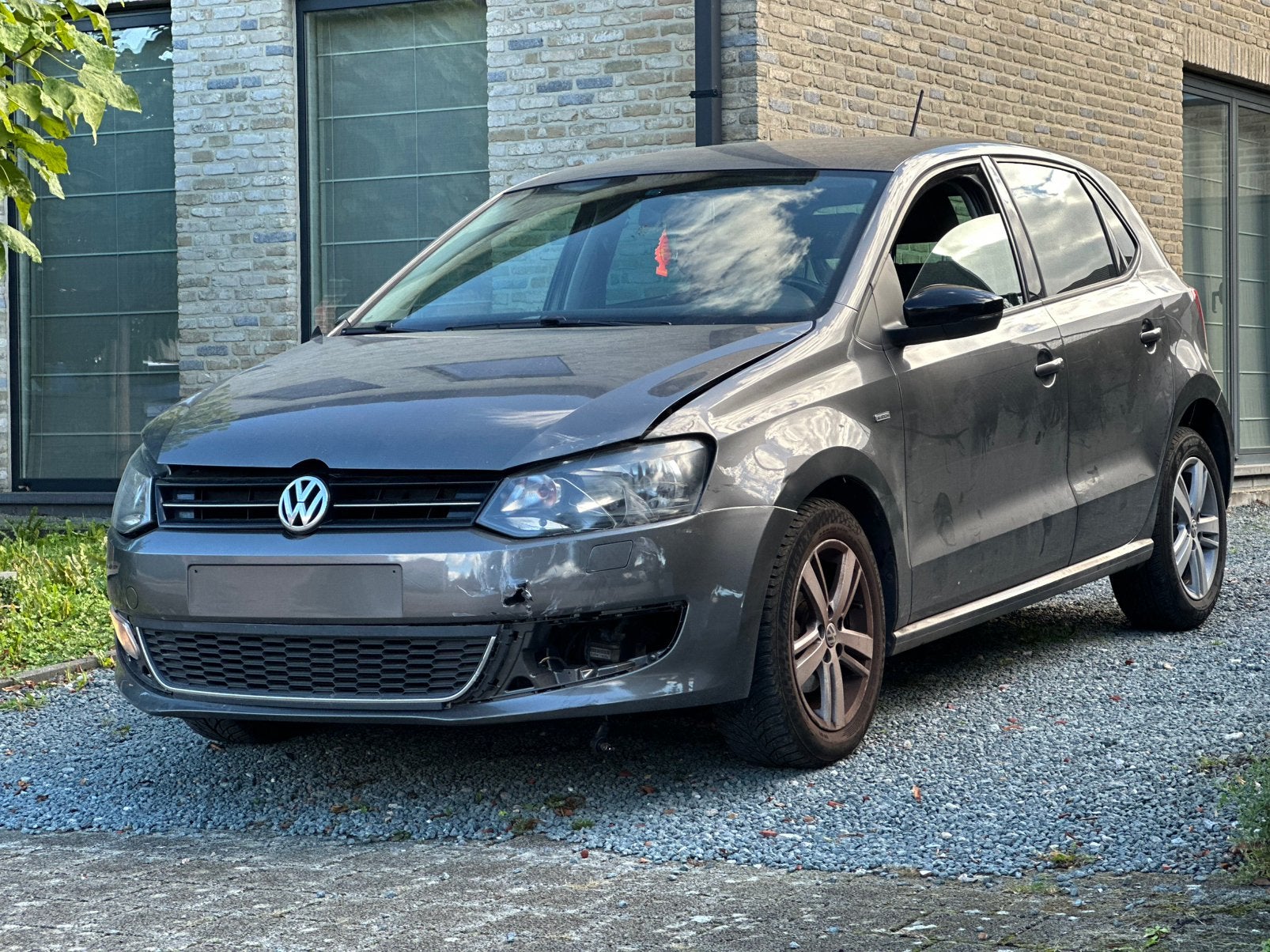 VW POLO 1.2 ESSENCE SERIE MATCH - CUIR - 2012 - GPS - EURO 5, Autos, Boîte manuelle, Entretenue par le concessionnaire, Noir, 5 portes