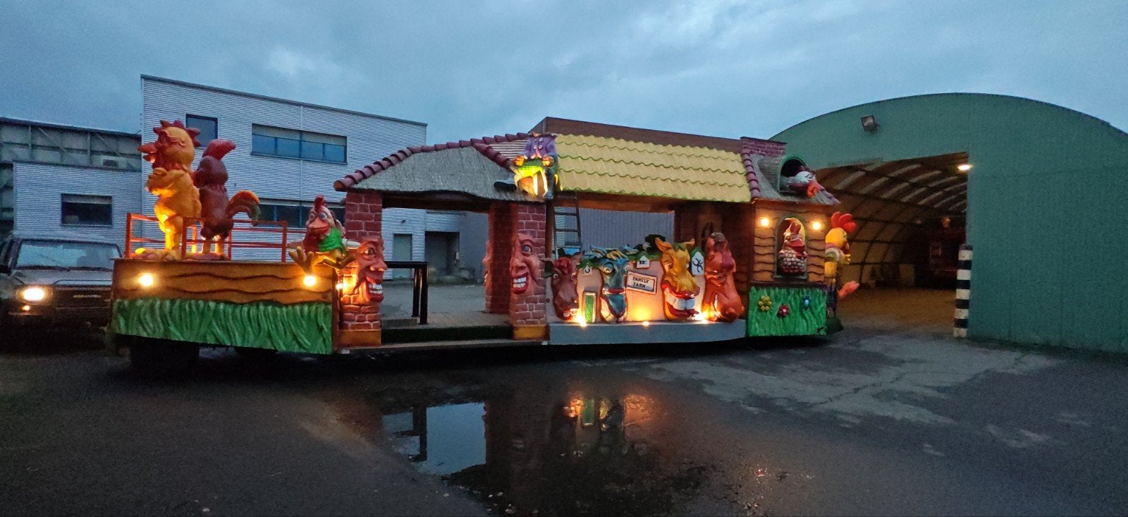 carnavalswagen te huur, Enlèvement