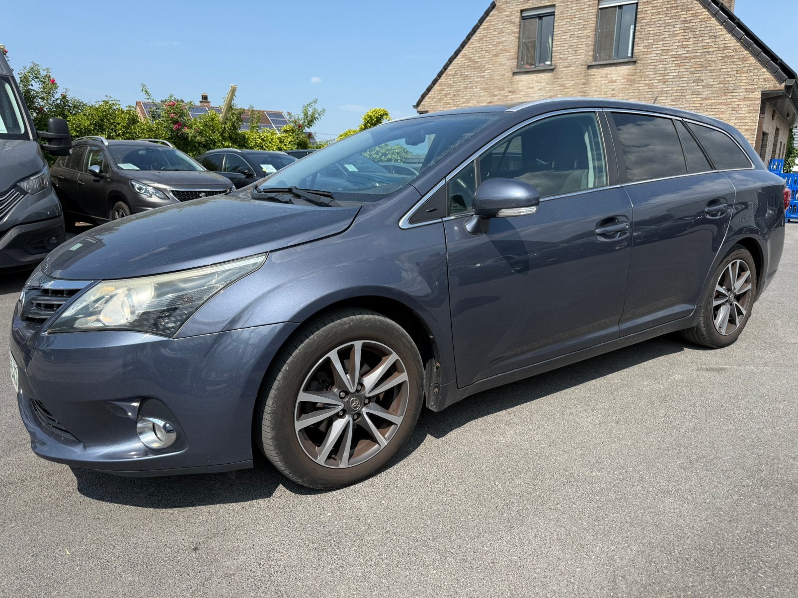 TOYOTA AVENSIS/1.6 ESSENCE/2012/EXPORT, Euro 5, Achat, Avensis, Entreprise
