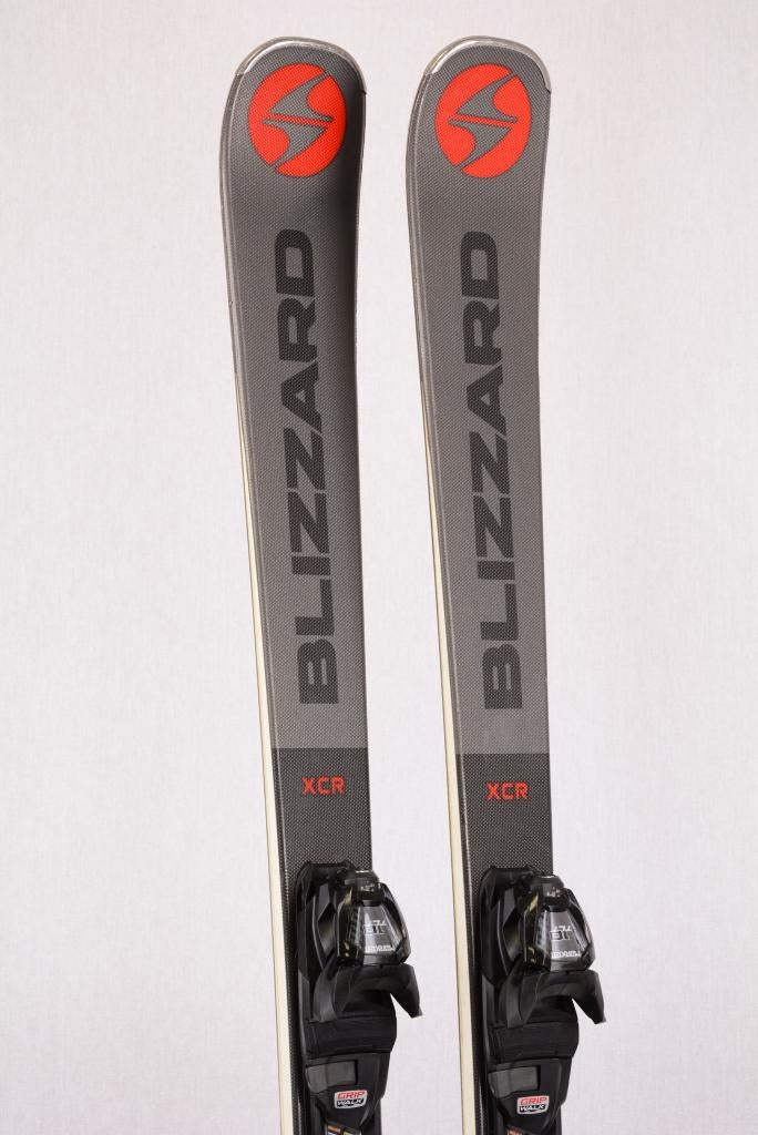 139 153 ski's BLIZZARD XCR, woodcore, grip walk + Marker, Gebruikt, Ophalen of Verzenden, Carve, Ski's