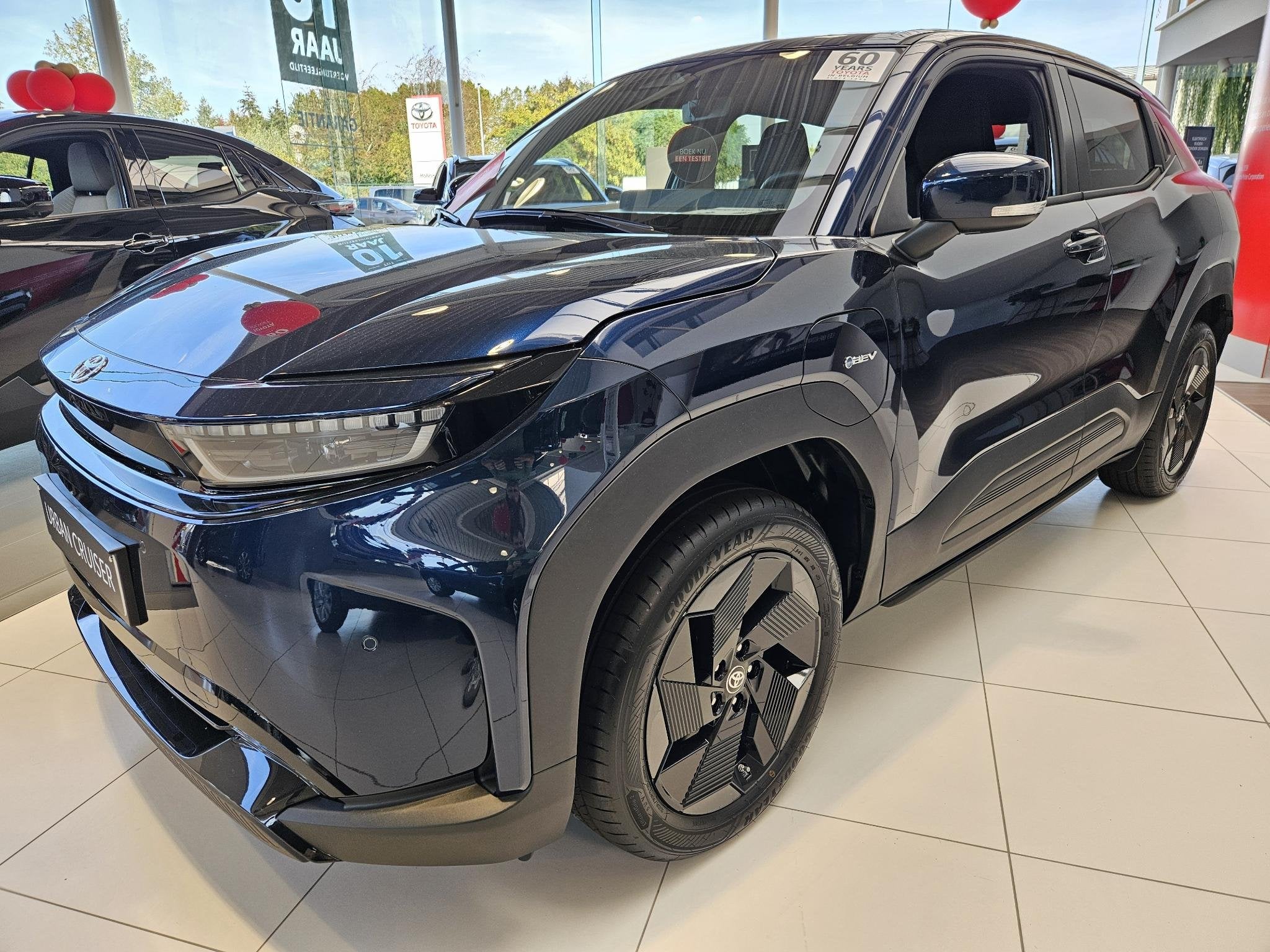 Toyota Urban Cruiser 61 kWh 2WD Executive (automatique), Autos, Neuf, Achat, 750 kg, 128 kW