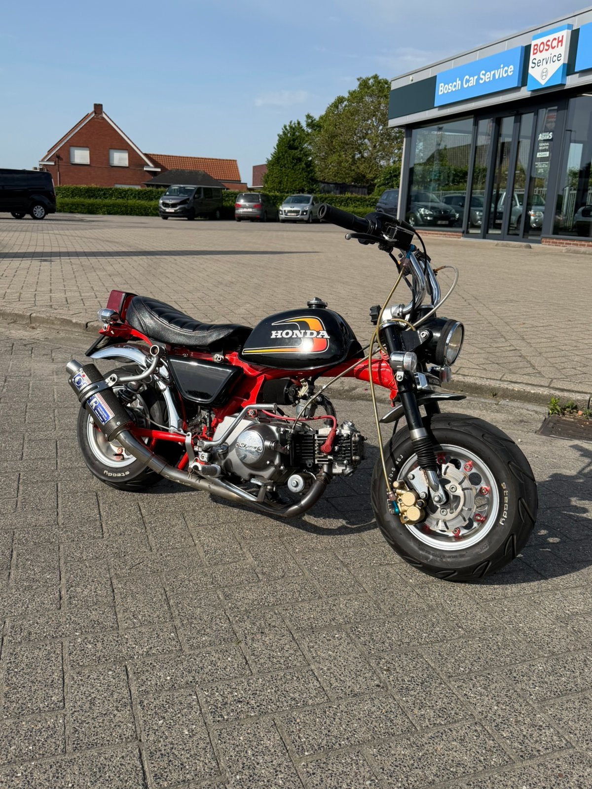 monkey b klasse, Ophalen, Zo goed als nieuw