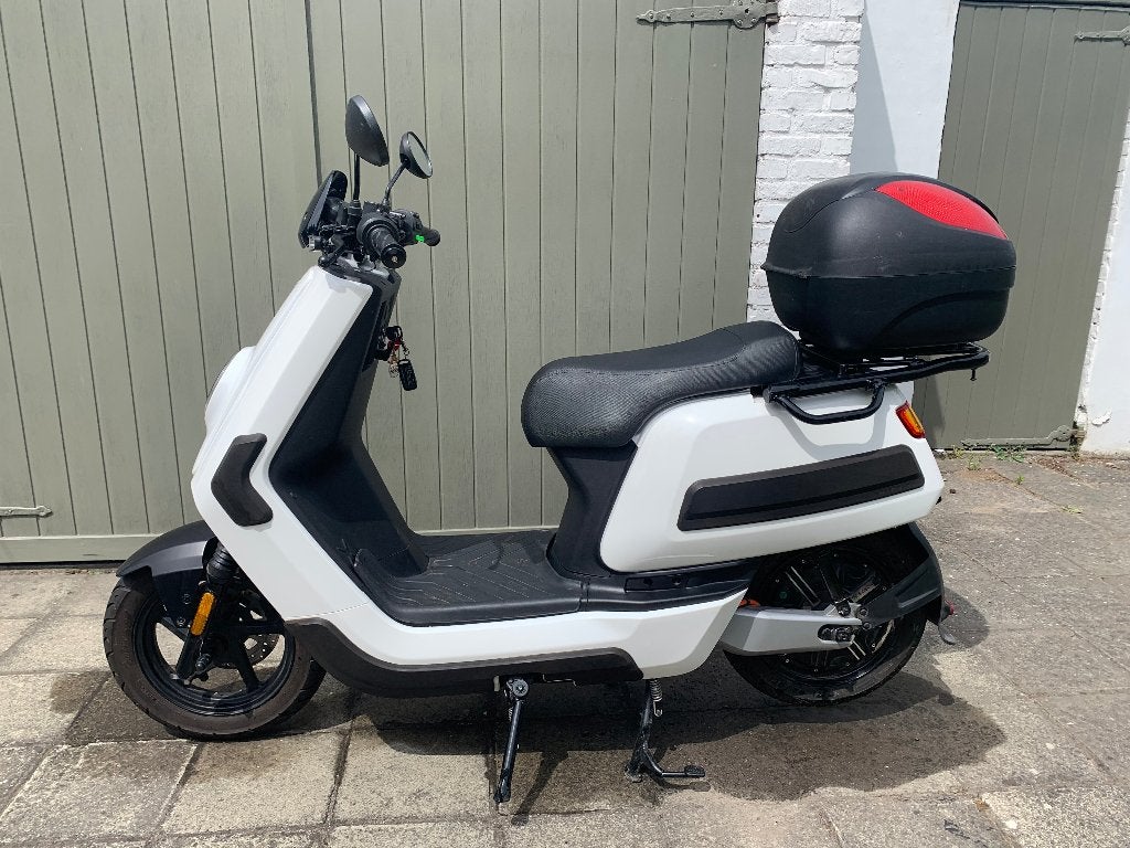 Elektrische brommer - NUI NQi Cargo Wit - Extended Range, Fietsen en Brommers, Brommers | Overige merken, Nieuw, Klasse B (45 km/u)