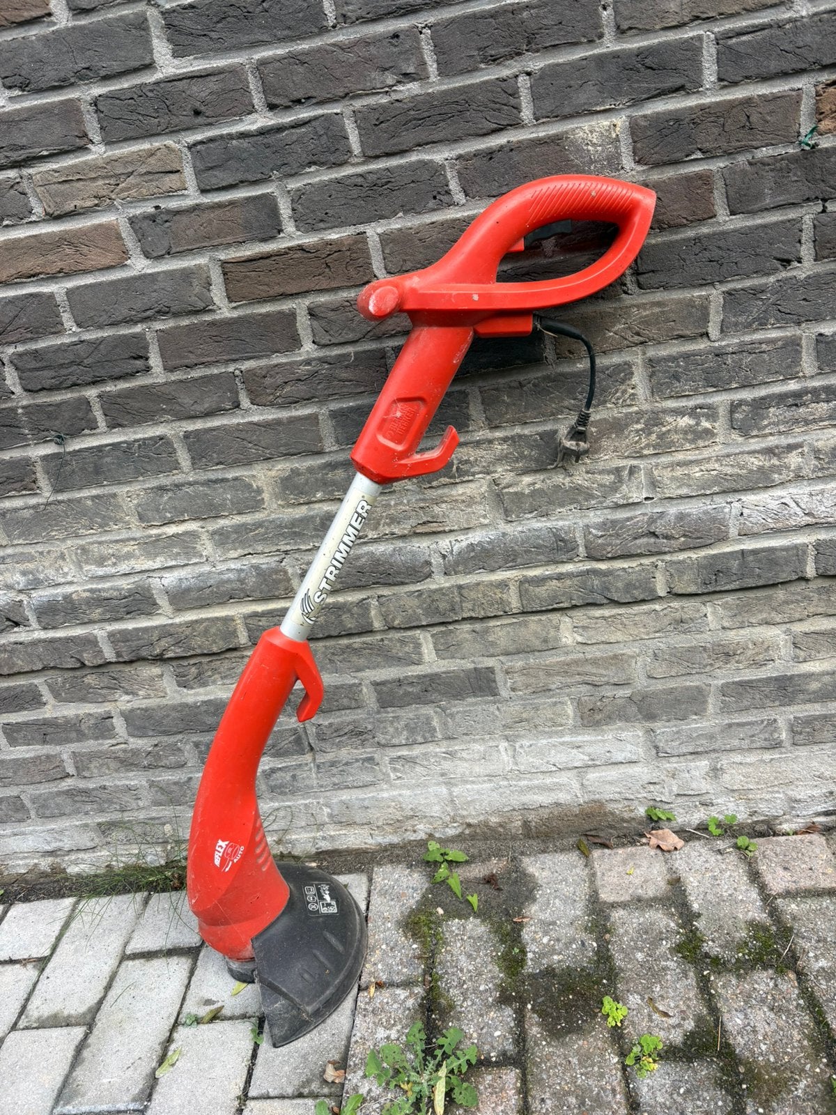 Black & Decker elektrische grastrimmer / kantensnijder, Tuin en Terras, Ophalen of Verzenden, Zo goed als nieuw, Elektrisch