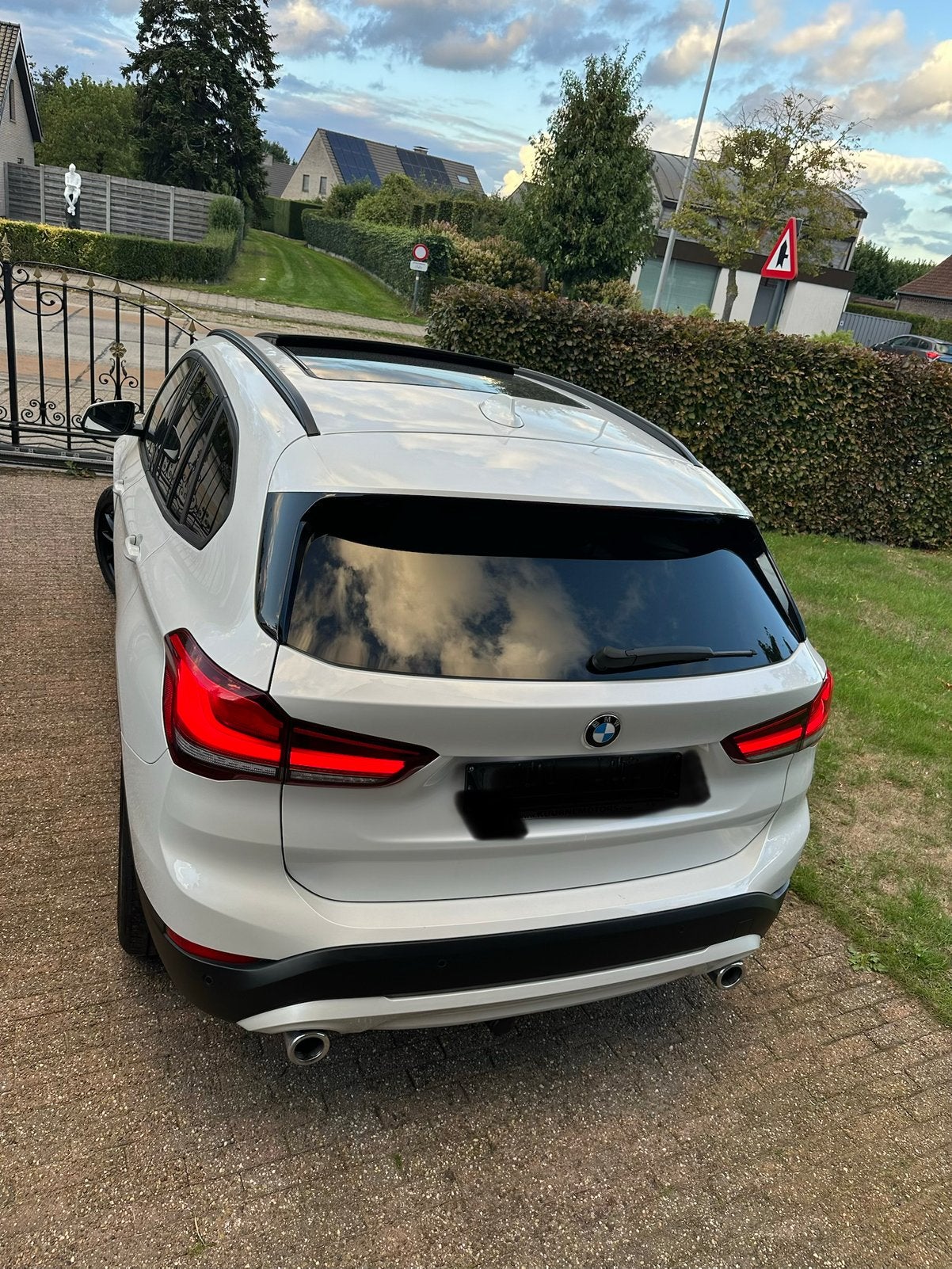 BMW X1 2.0 diesel Facelift 08/2020 parelmoerwit, Autos, X1, Achat, Euro 6, Android Auto