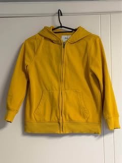 Mooie gele sweatervest met kap!, Ophalen of Verzenden, Zo goed als nieuw, Jongen of Meisje, Trui of Vest