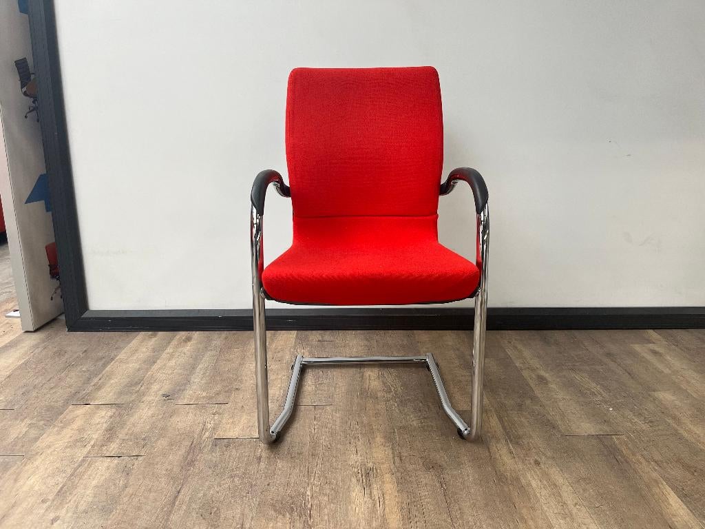 Vergaderstoel Ahrend – Rood, Huis en Inrichting, Ophalen, Rood