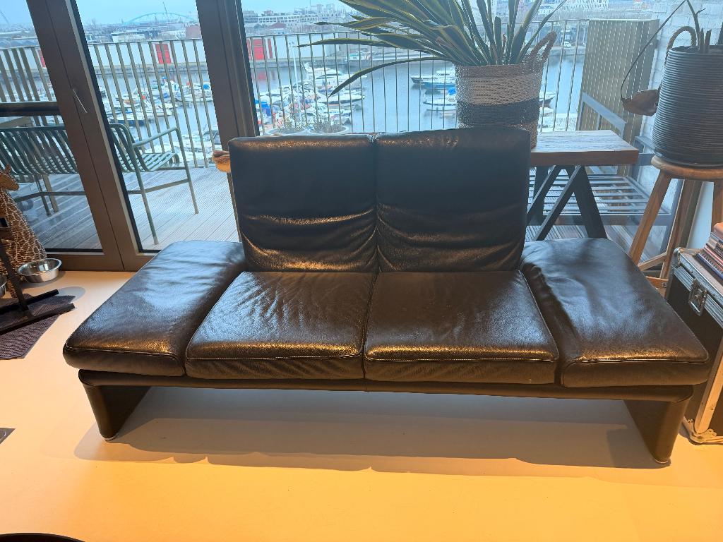 Lederen design zetel, Huis en Inrichting, Zetels | Zetels, Ophalen, Gebruikt, Rechte bank, Leer