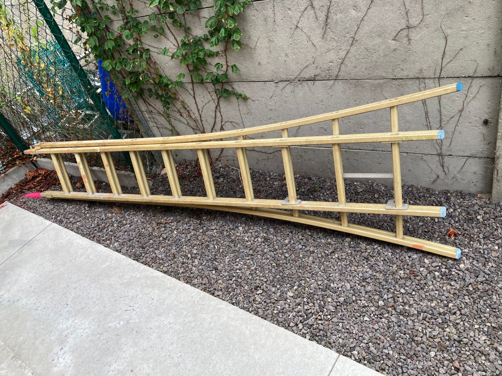 Aluminium ladder 2x 270cm, Doe-het-zelf en Bouw, Ophalen, Gebruikt, Ladder