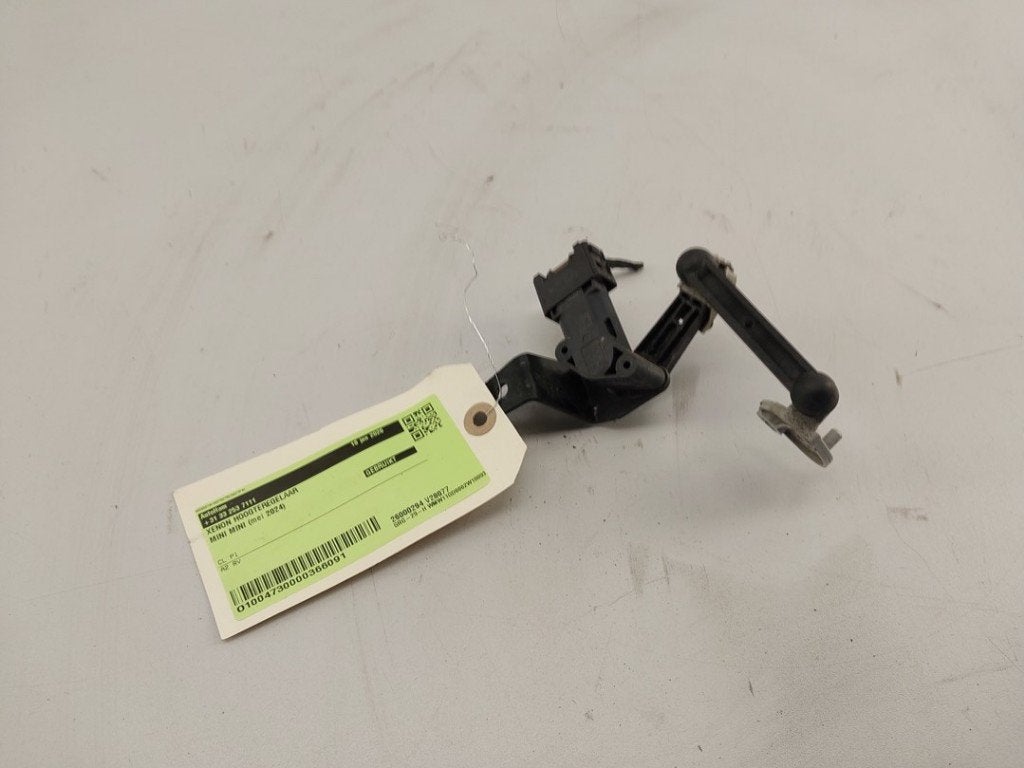 CAPTEUR DE NIVEAU Mini Mini (F65 / F66) (01-2024/-), Petuelring 130
80809  München, DE, Mini, Utilisé, Minikundenbetreuung@mini.de