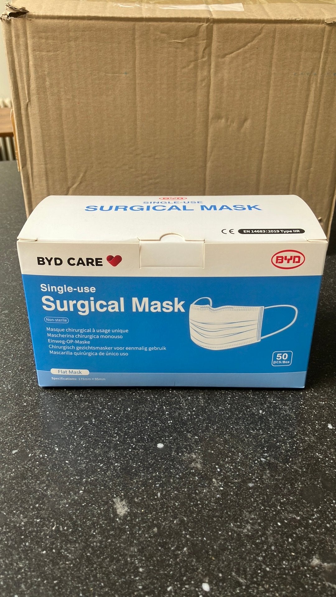 WEG!!! 😊   Chirurgische mondmaskers- 24 dozen van 50 stuks, Divers, Enlèvement, Neuf