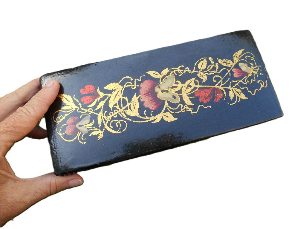 Boîte à crayons Art Nouveau ancienne, Envoi