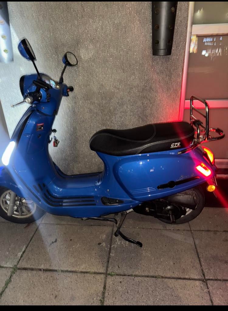 Gts bravo (50cc) b-klasse (start en rijdt), Vélos & Vélomoteurs, Classe B (45 km/h), Enlèvement, Utilisé, Essence