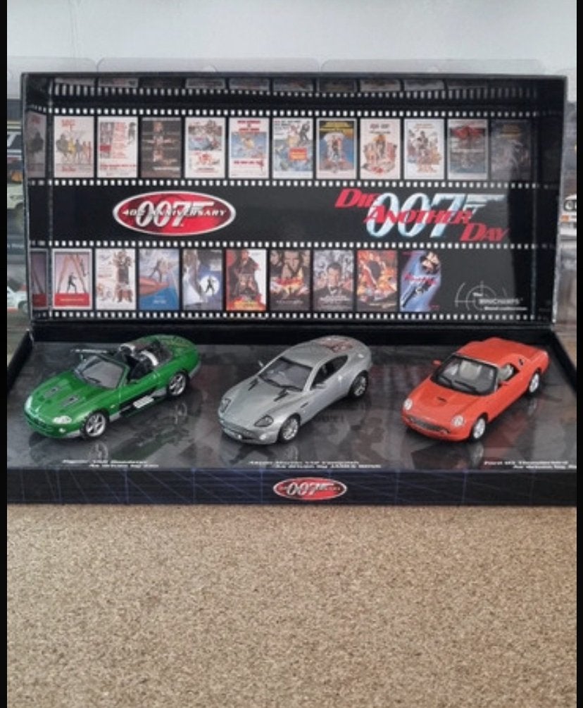 Coffret Minichamps james bond, Envoi, Comme neuf, MiniChamps