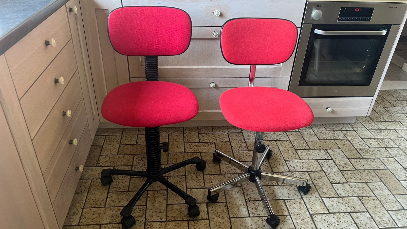 2 bureaustoelen, Ophalen, Gebruikt, Rood, Bureaustoel