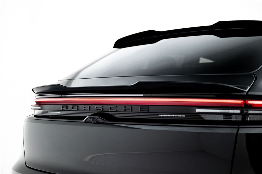 Maxton Design Porsche Macan EV Electric Lower Achterklep Spo, Envoi