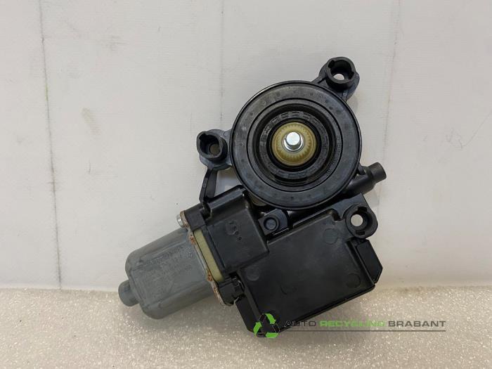 Moteur de vitre portière d'un Volkswagen Polo, Autos : Pièces & Accessoires, Volkswagen, -, 3 mois de garantie, Utilisé