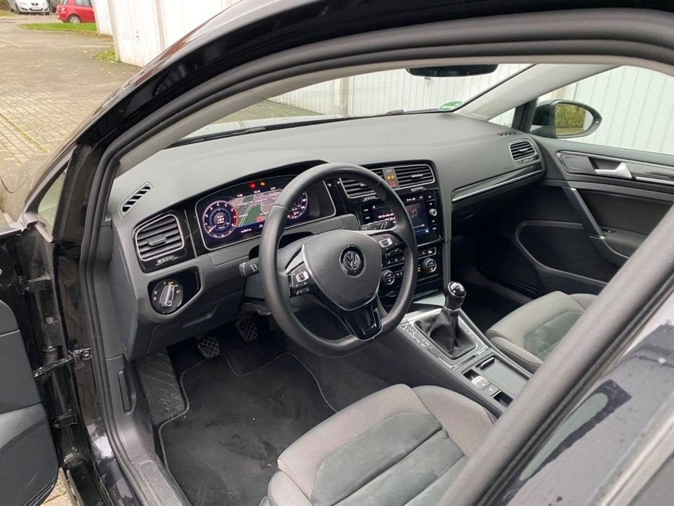 Golf7 variant 1.4 Tsi digital cockpit, Particulier, Achat