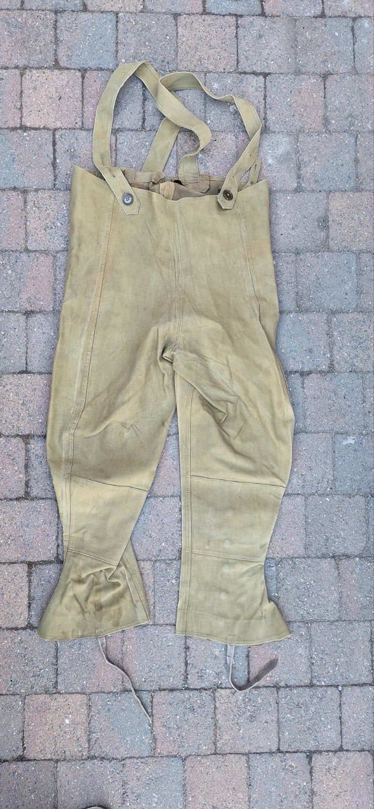 Pantalon anglais 1943, Enlèvement