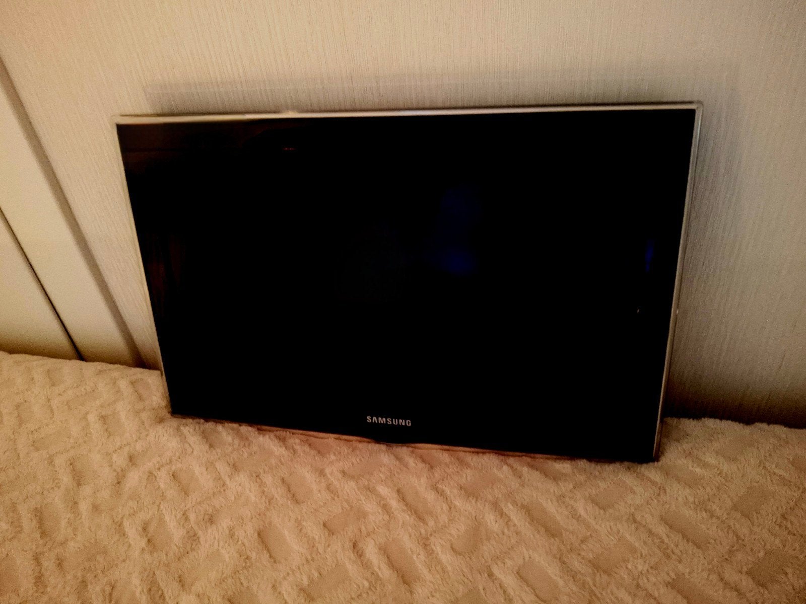 Samsung 26 inch LCD TV (Model: LE26D450), TV, Hi-fi & Vidéo, 50 Hz, 60 à 80 cm, Comme neuf, Enlèvement