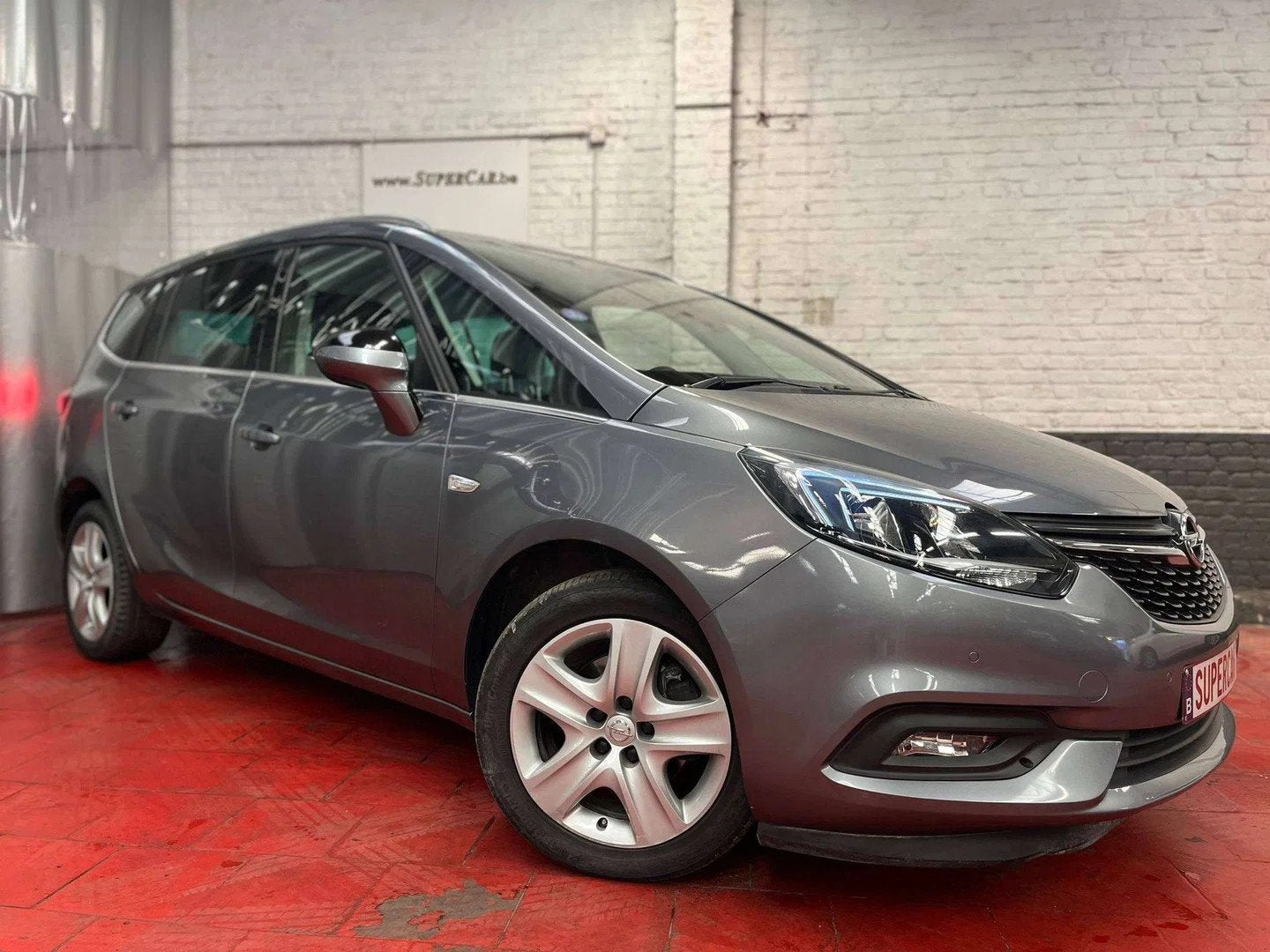 Opel Zafira Tourer Zafira CNG 1.6 Turbo ecoFLEX Comfort, Autos, Opel, Argent ou Gris, Achat, Entreprise, Boîte manuelle