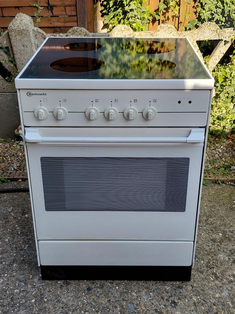 Bauknecht elektrische fornuis keramische kookplaat + oven, Ophalen