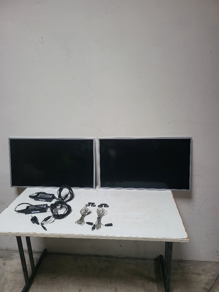 Videri V3 Digitaal scherm,Canvas,Monitor 33" (2 Stuks), Computers en Software, Ophalen of Verzenden, Videri, Ultra HD (4K), Zo goed als nieuw