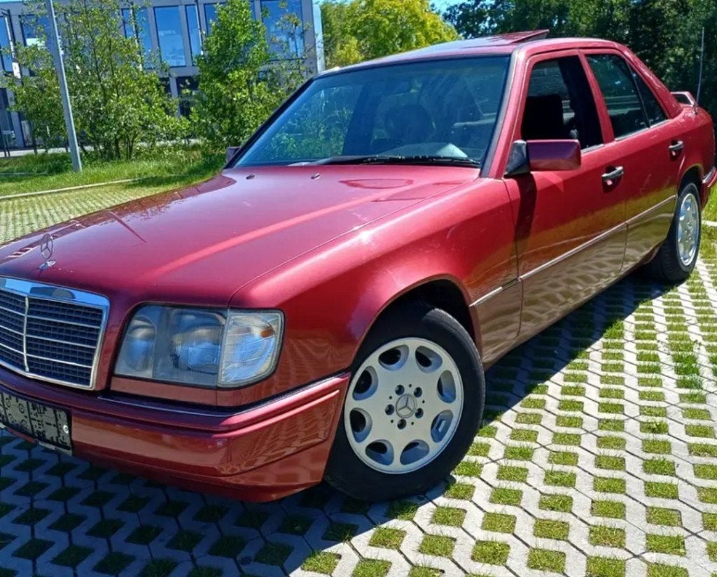 Mercedes w124 E300 diesel 1995, Auto's, 4 deurs, Overige kleuren, Grijs, 3000 cc