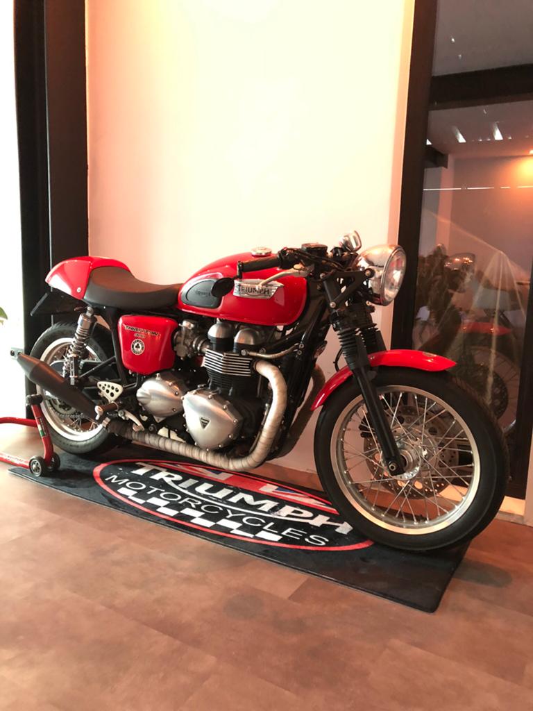 Triumph Thruxton 900, 2 cilinders, Occasion, 900 cc, Meer dan 35 kW