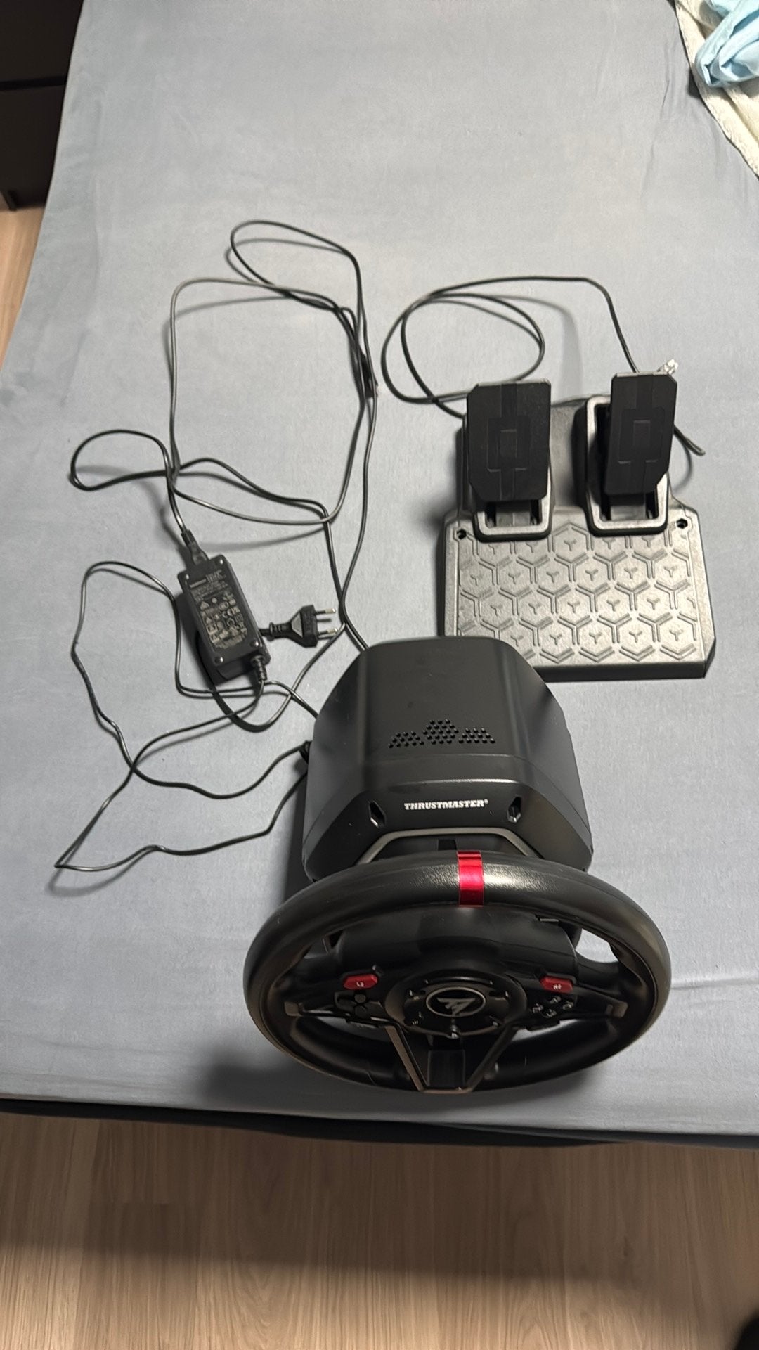 Thrustmaster T248 in nieuwstaat, weinig gebruikt, Ophalen of Verzenden, Zo goed als nieuw