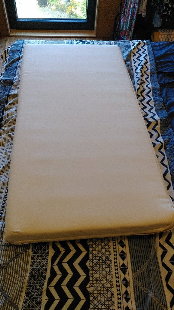 Bio Ledikant matras babymatras 60x120, Ophalen, Zo goed als nieuw, Ledikant
