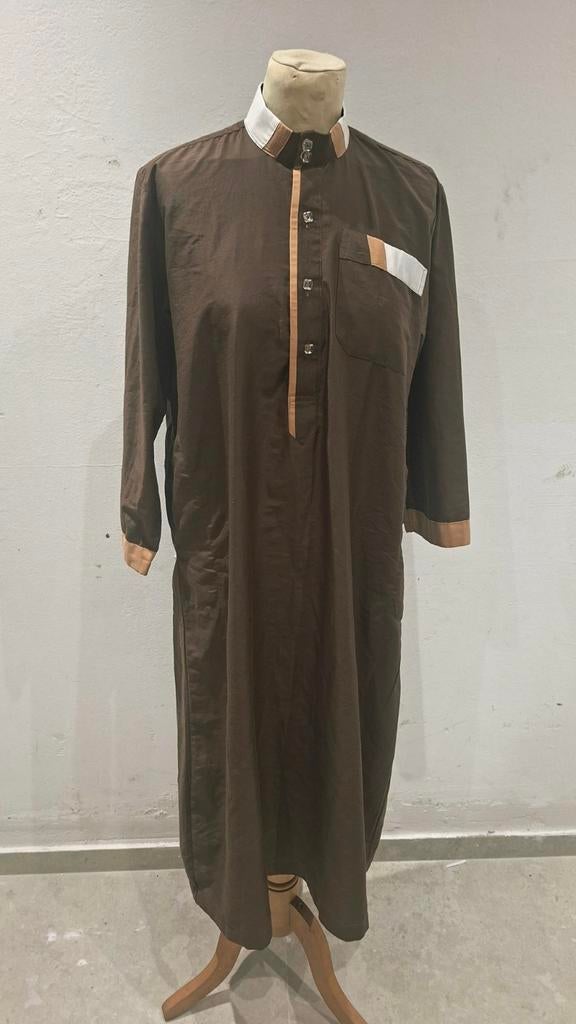 Abaya Dubai Jelaba Qamis Thobe, Kleding | Dames, Bruin, Sans marque, Ophalen of Verzenden, Gedragen