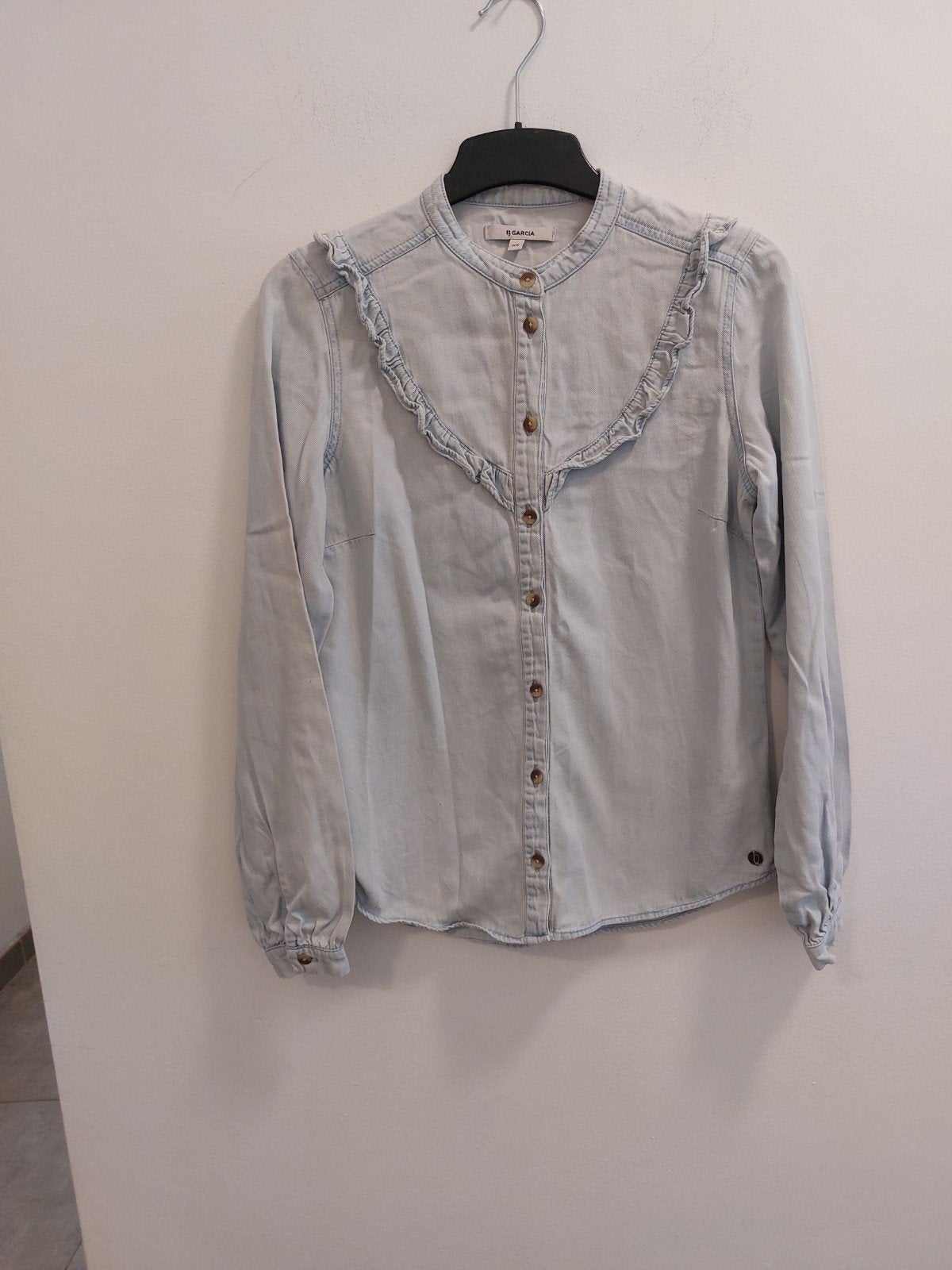 Shirt Garcia, Ophalen