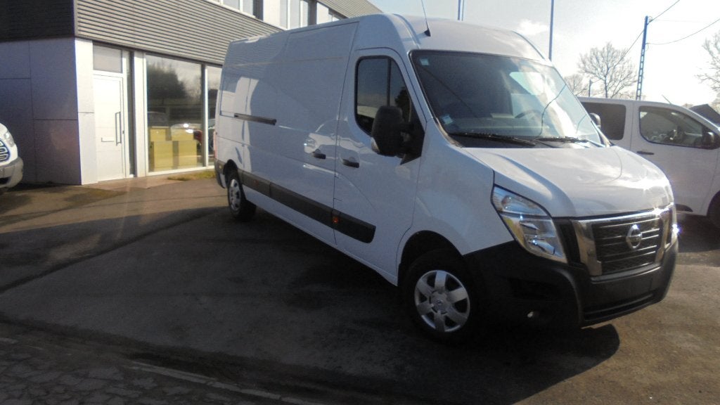 RENAULT MASTER L3H2 2.3 DCI - 150 pk - GPS - CRUISE - CAMERA, Auto's, Voorwielaandrijving, Dealer onderhouden, Stof, 4 cilinders