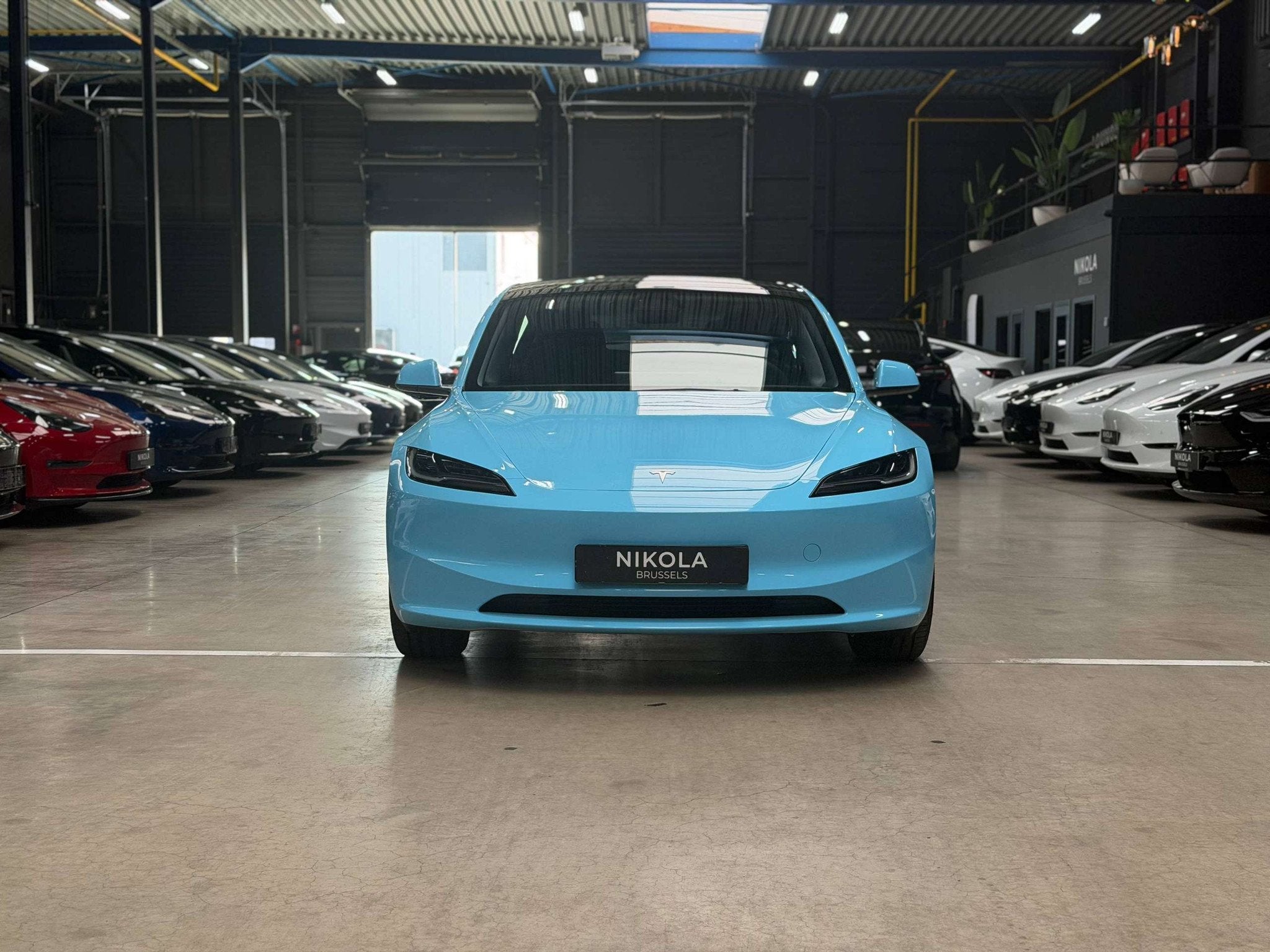 Tesla Model 3 REAR WHEEL DRIVE - HARDWARE 4 - HIGHLAND PREMI, Auto's, Tesla, Achterwielaandrijving, Gebruikt, Zwart, 261 pk