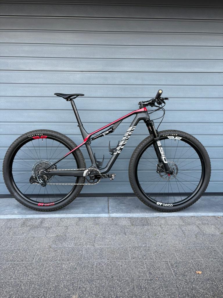 Canyon lux cf slx maat M, Fietsen en Brommers, Fietsen | Mountainbikes en ATB, Ophalen, Zo goed als nieuw, Schijfrem, Heren