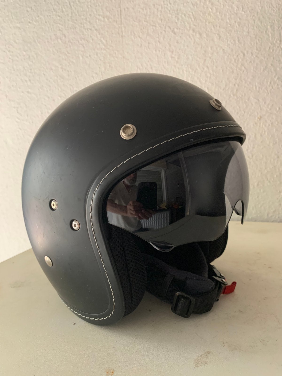 Zwarte helm (S), Fietsen en Brommers, Brommerhelmen, Ophalen, Zo goed als nieuw, Small