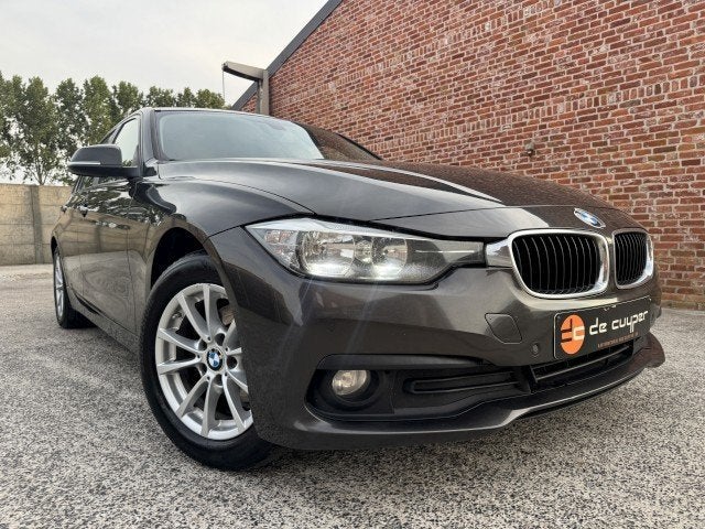 Bmw 316d touring "FACELIFT" Navi/cruise/pdc/clima/ohboek/eu6, Auto's, Dealer onderhouden, 1995 cc, 4 cilinders, Bruin
