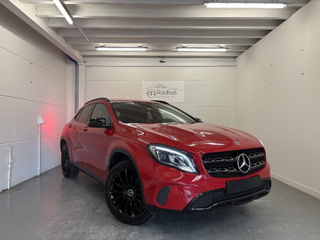 Mercedes-Benz - GLA200 - Sac de nuit - Jantes AMG, Autos, Rouge, Achat, Euro 6, Entreprise