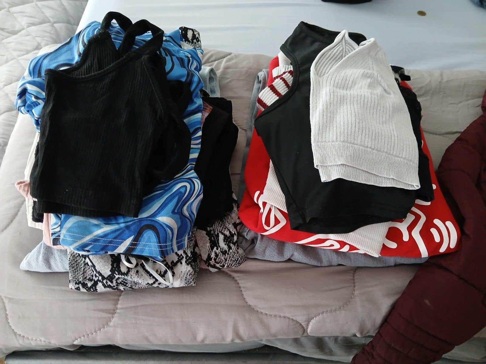 Vetements jeunes filles. Xs/s., Kleding | Dames, Dames-kledingpakketten, Ophalen, Maat 34 (XS) of kleiner